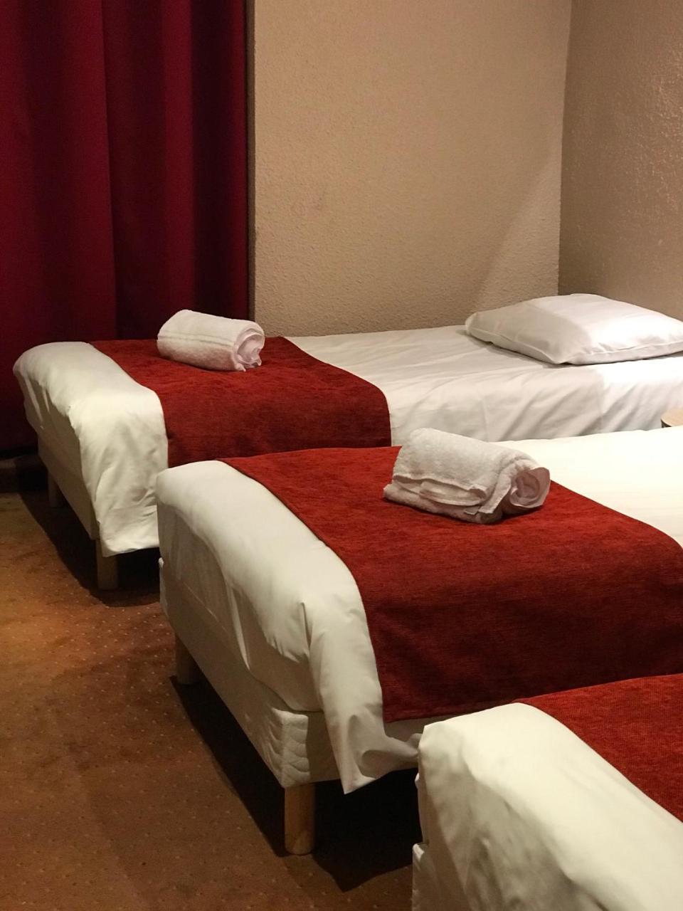 Triple Room
